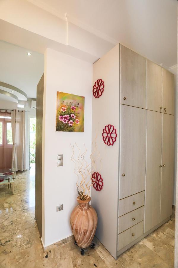 Iris Apartment Near Corfu Town Kontokali Buitenkant foto