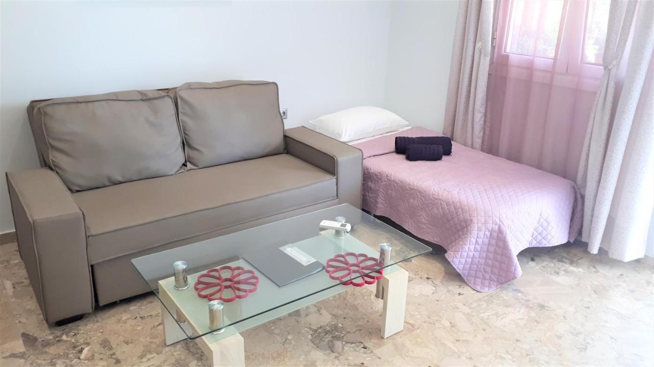 Iris Apartment Near Corfu Town Kontokali Buitenkant foto